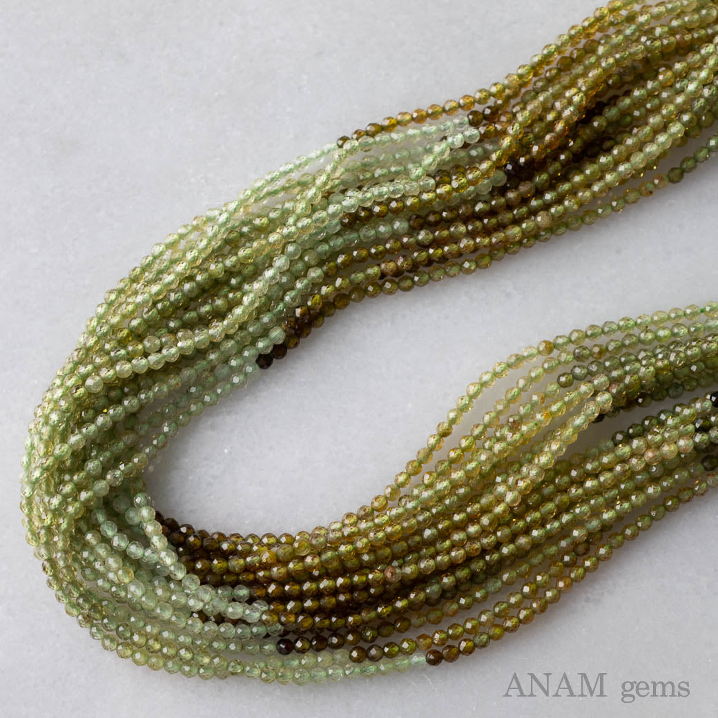 グロッシュラーガーネット 2mmボールカット