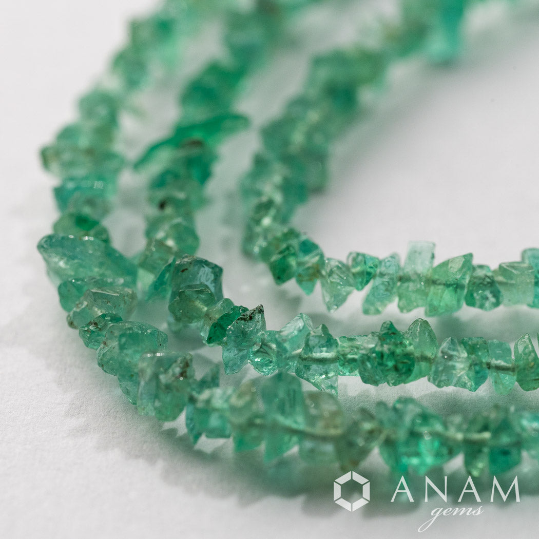 【再入荷】【高品質】エメラルド さざれ ビーズ【ザンビア産】