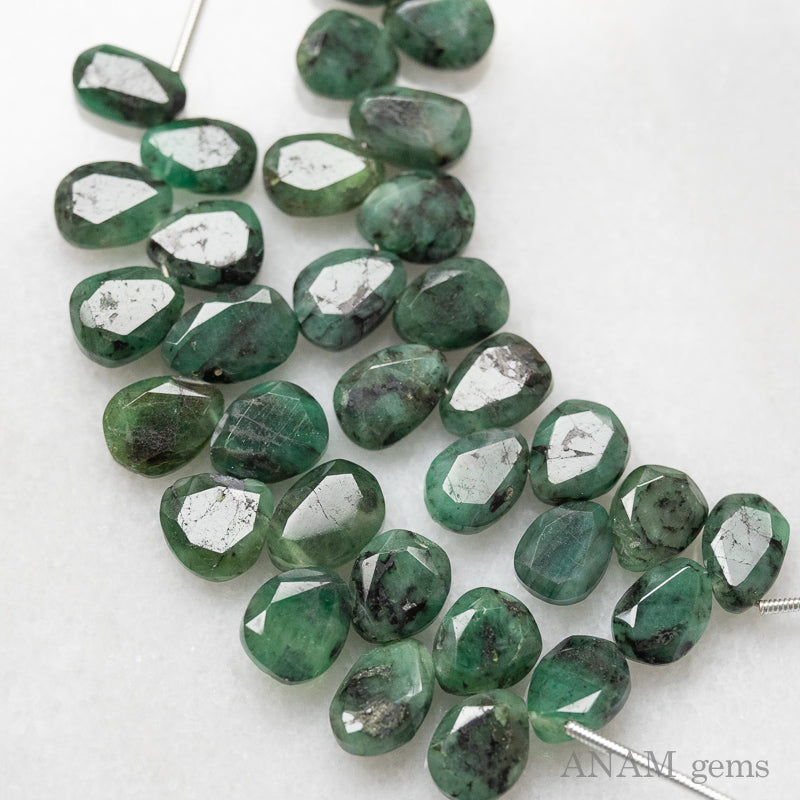 エメラルド MOMO花スライスビーズ