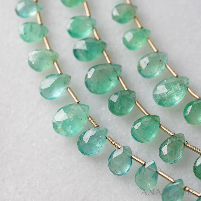 【ビーズfriend掲載】【ザンビア産】エメラルドビーズ ペアシェイプカット ビーズ-C