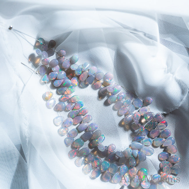 ピジョットカラー エチオピア ファンシーカラーオパール️ スムースペアシェイプ