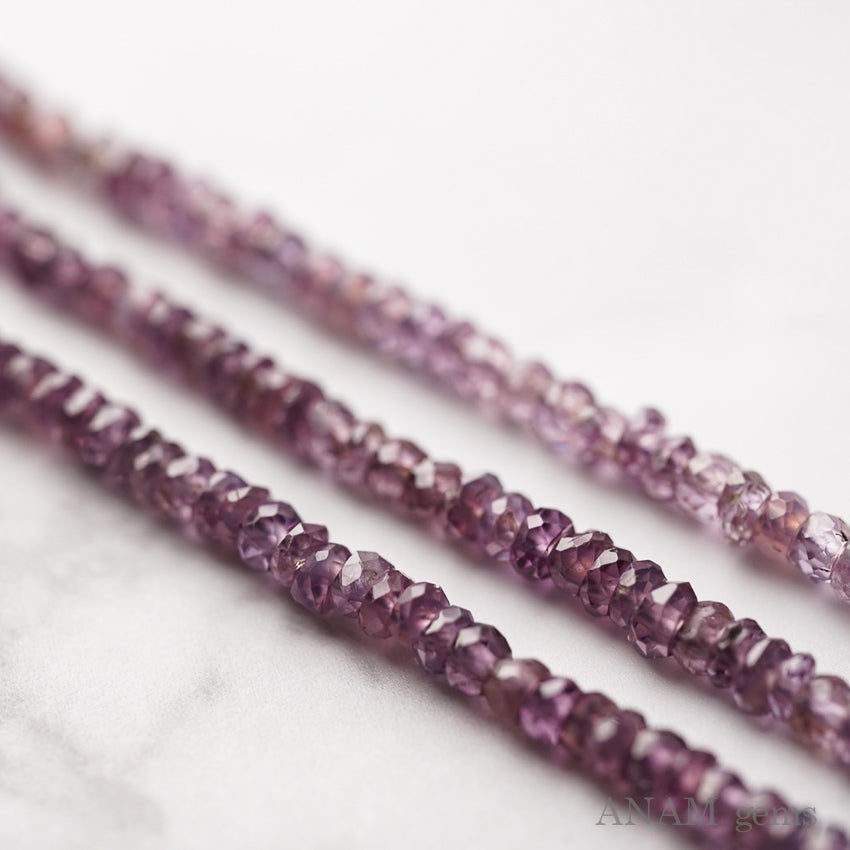 【煌めきが強い!】スピネル ボタン カット