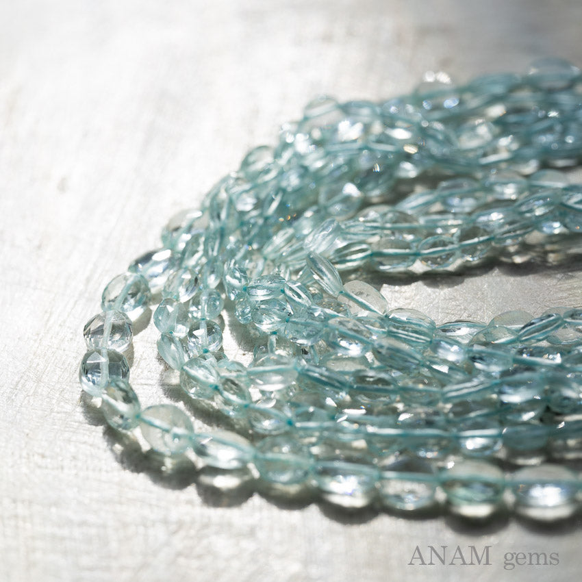 アクアマリン オーバルカット ビーズ