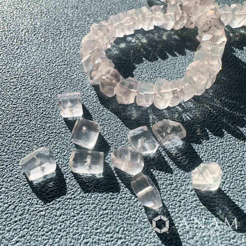 ローズクォーツ ラフ ボタン タンブル(ボタンブル)