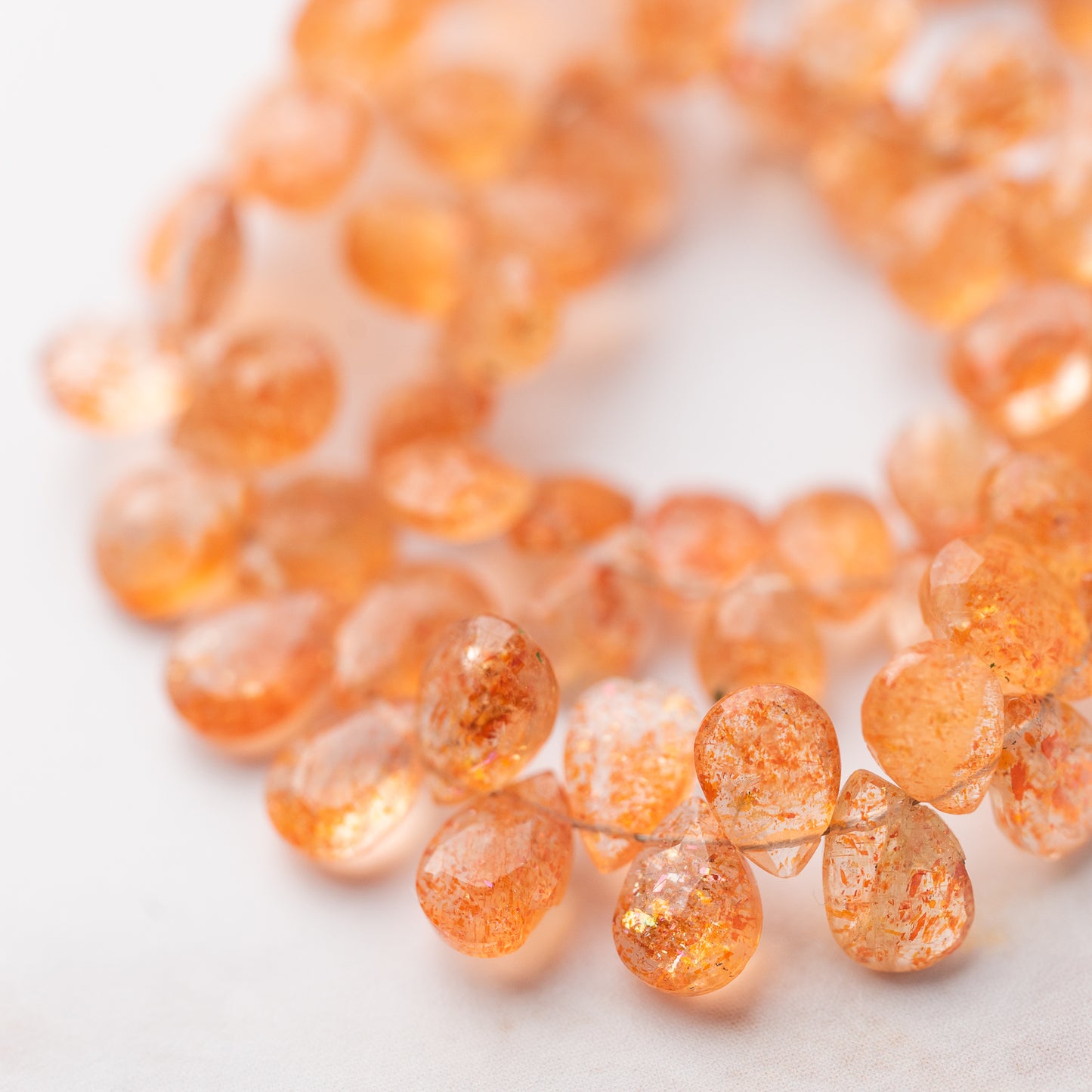 サンストーン ペアシェイプ 透明感あり