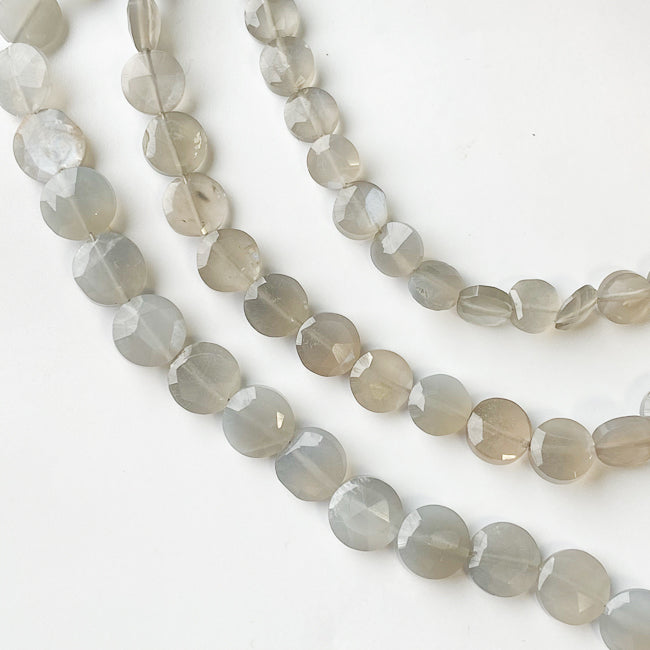 ライトグレームーンストーン コインカット