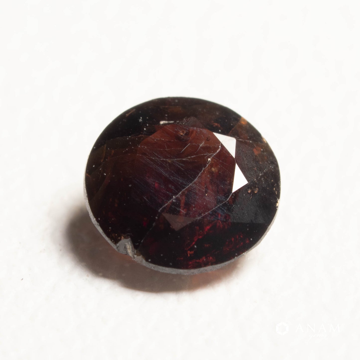 ペイナイト（Painite）0.36ct ミャンマー産 4mmラウンドカット｜彩珠鑑別書付｜レアストーン