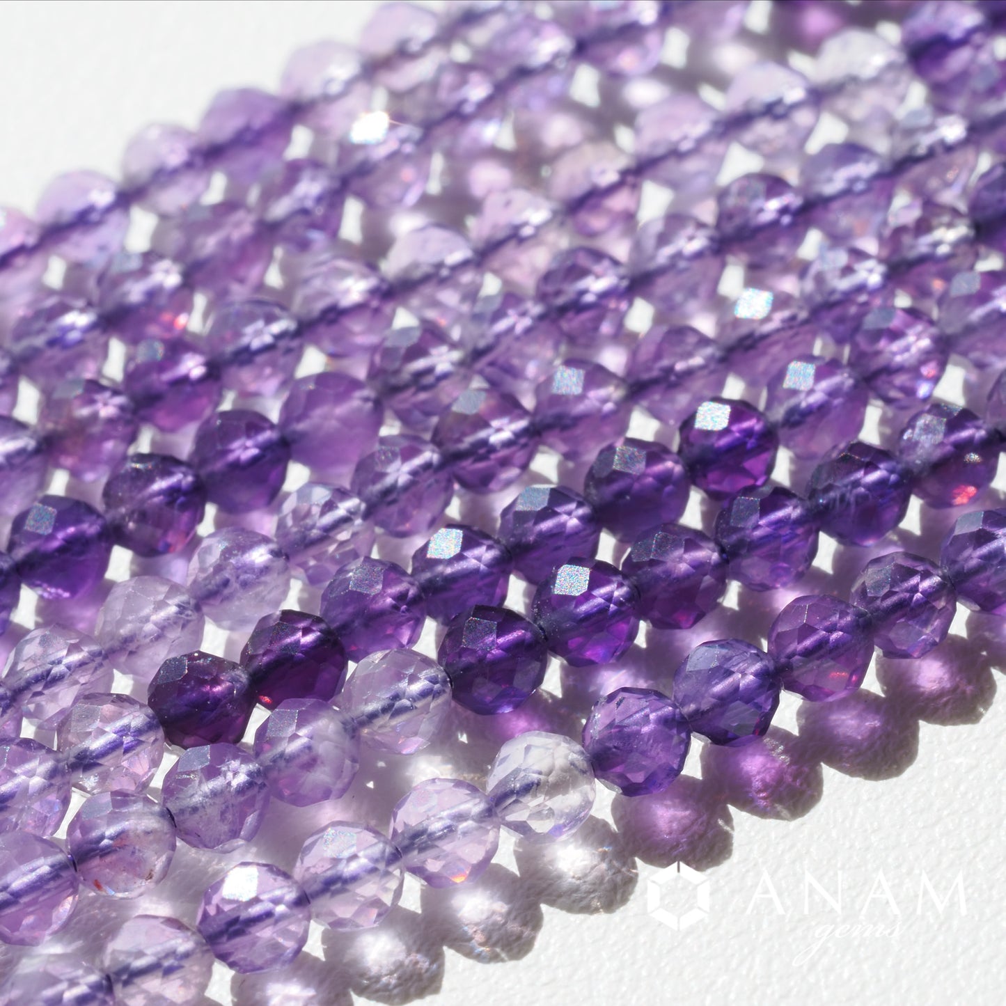 アメジスト シェードカラー 3mm ボールカット ビーズ｜彩度と透明感のある紫