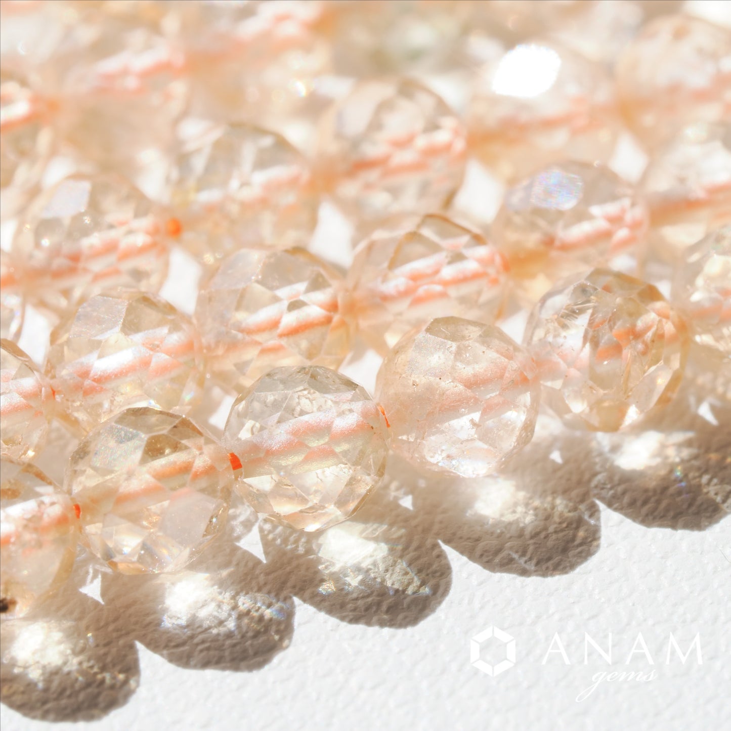 シャンパン トパーズ 4mm ボールカット ビーズ｜香港で出会った輝き