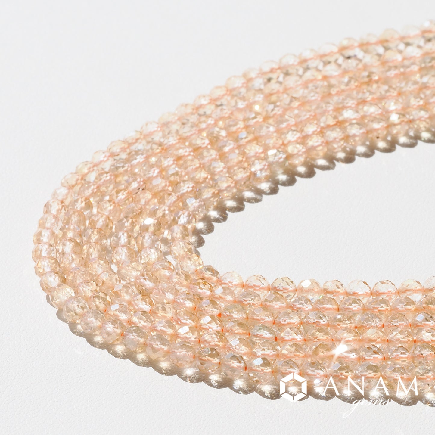 シャンパン トパーズ 4mm ボールカット ビーズ｜香港で出会った輝き