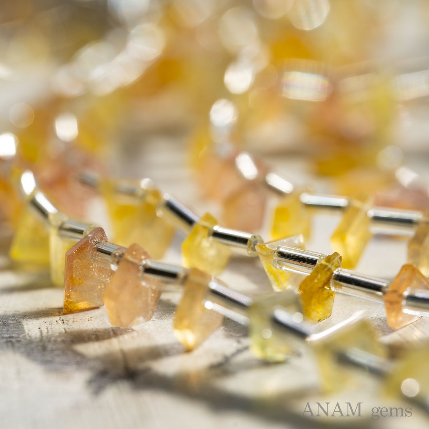Yellow sapphire slice tablet cut (sapphire)