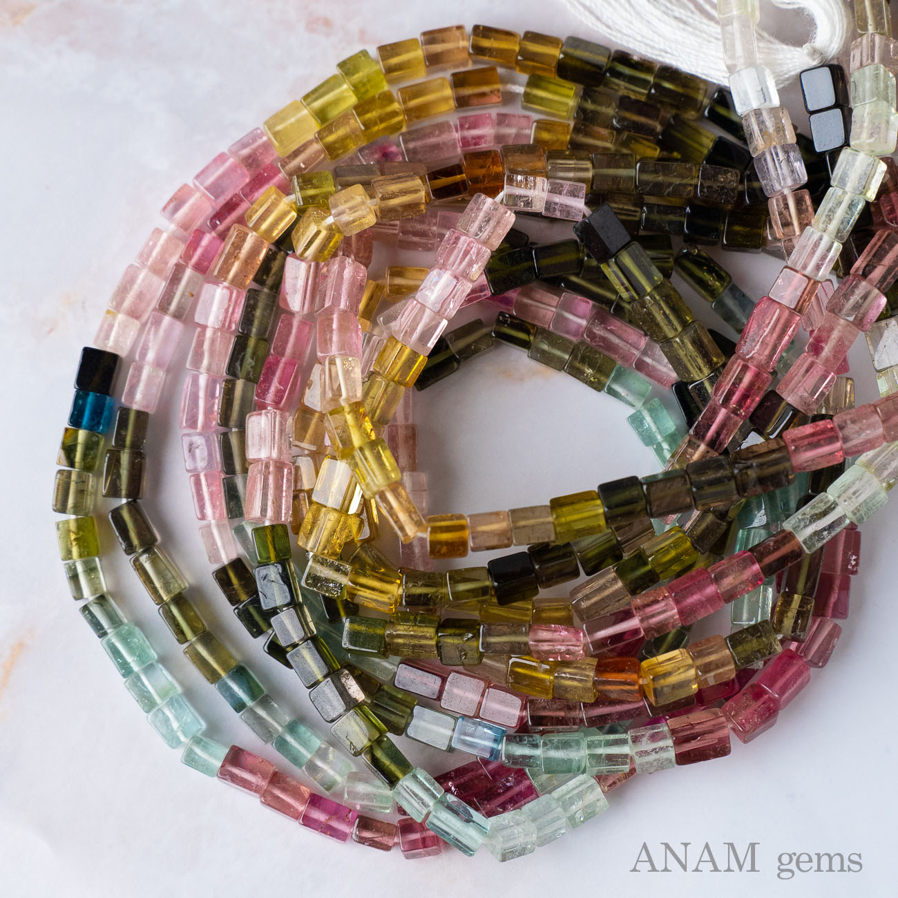 マルチカラー トルマリン キューブ ビーズ-ANAM gems‖ハンドメイド