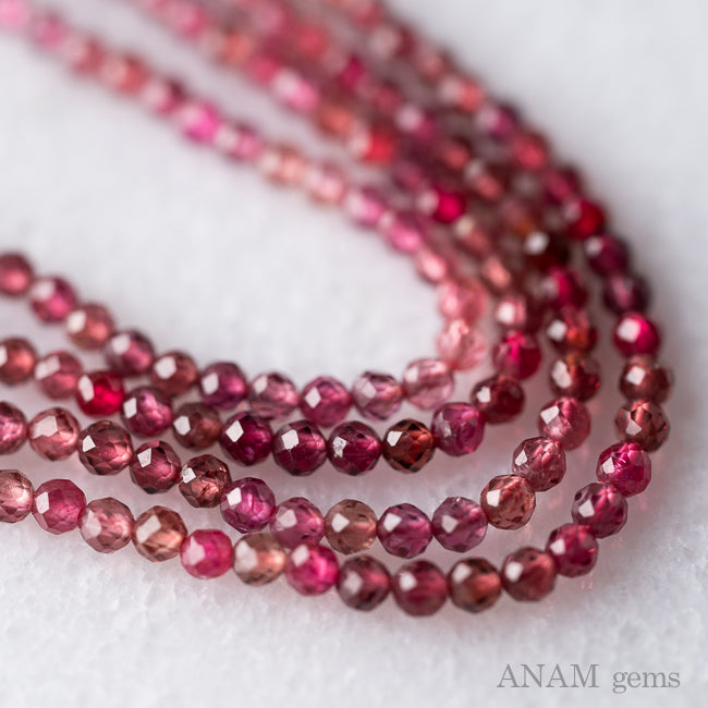 [Introduced in LIVE! Pink spinel 2mm ball cut